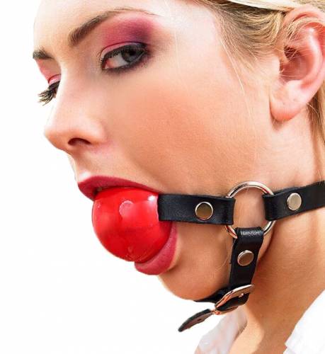 Жетілген орыс ханымдарымен жыныстық қатынас Money Talks порно шоу