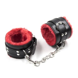 Красно-черные мягкие наручники